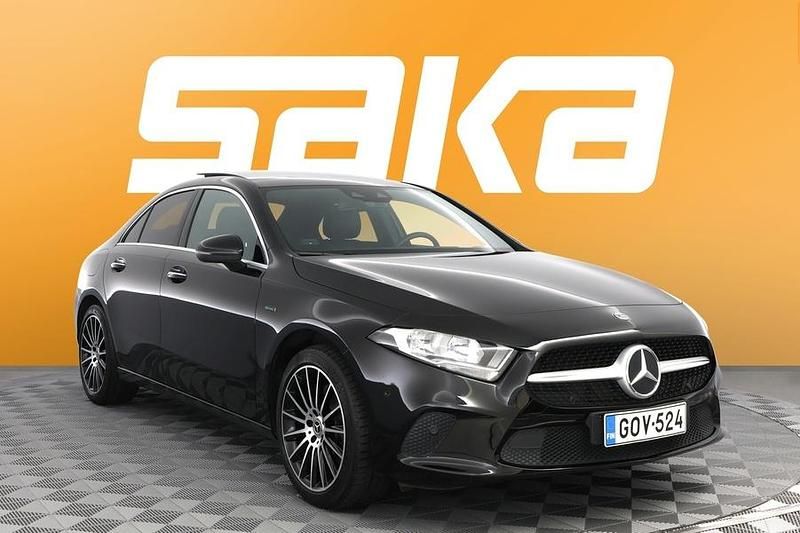 Käytetty 2020 Mercedes A250 Business Sedan | 23 500 € (Perustarjous) - Kuva 1/3