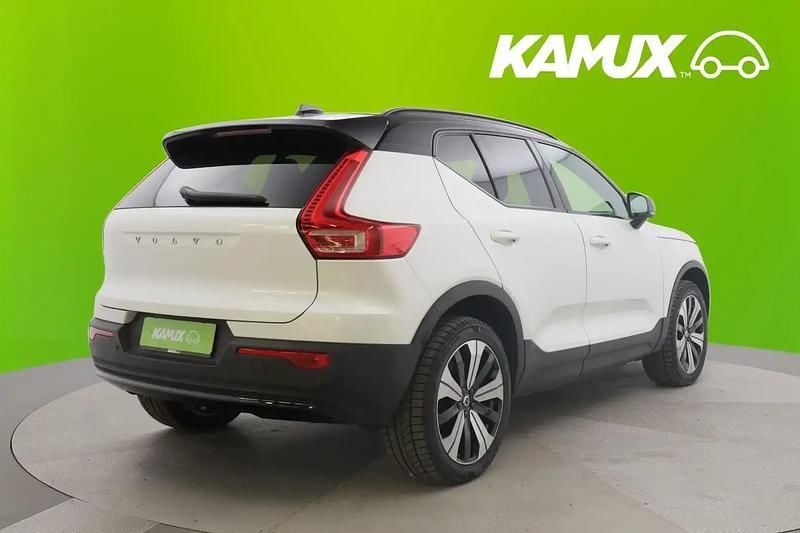 Käytetty Volvo XC40 Core 300 kW (408 HP) 2023 Valkoinen Katumaasturi