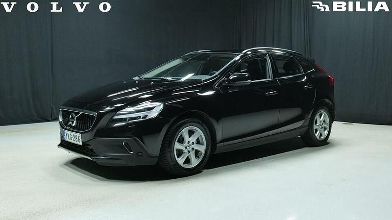 Musta Käytetty 2019 Volvo V40 Business Edition Viistoperä | 18 600 € (Perustarjous) - Kuva 1/3