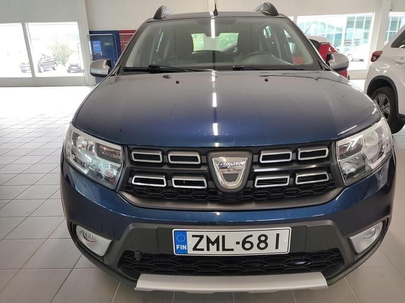 Käytetty Dacia Sandero Stepway 90 HP (66 kW) 2019 Sininen Viistoperä