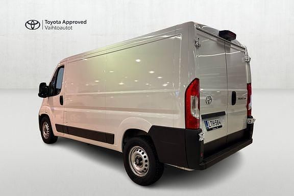 Uusi Toyota Proace 138 HP (101 kW) 2025 Valkoinen Tila-auto