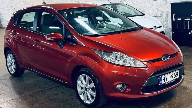 Käytetty 2009 Ford Fiesta Ghia Viistoperä | 3 395 € (Perustarjous) - Kuva 1/4