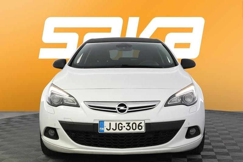Käytetty Opel Astra GTC 200 HP (147 kW) 2014 Viistoperä