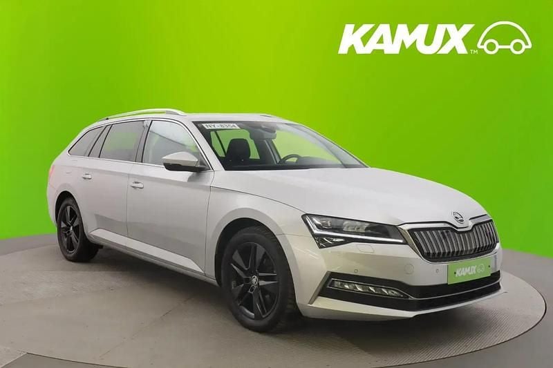 Hopea / harmaa Käytetty 2023 Skoda Superb Style Farmari | 29 800 € (Hyvä tarjous) - Kuva 1/4
