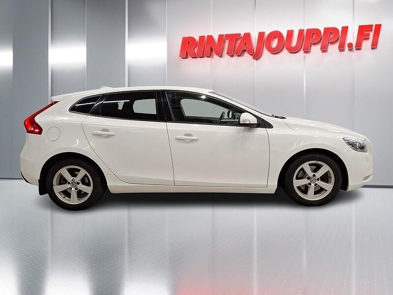Käytetty Volvo V40 Kinetic 150 HP (110 kW) 2012 Valkoinen Viistoperä