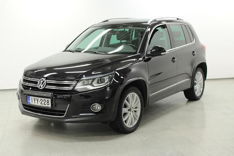 Käytetty 2012 VW Tiguan Sportline Katumaasturi | 13 900 € (Hyvä tarjous) - Kuva 1/4