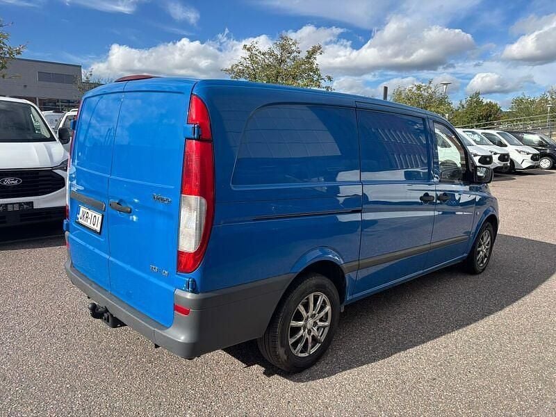 Käytetty Mercedes Vito 136 HP (100 kW) 2012 Sininen Van