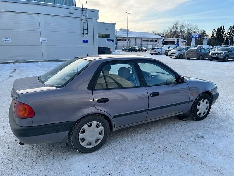 Käytetty Toyota Corolla Terra 110 HP (80 kW) 1998 Sedan