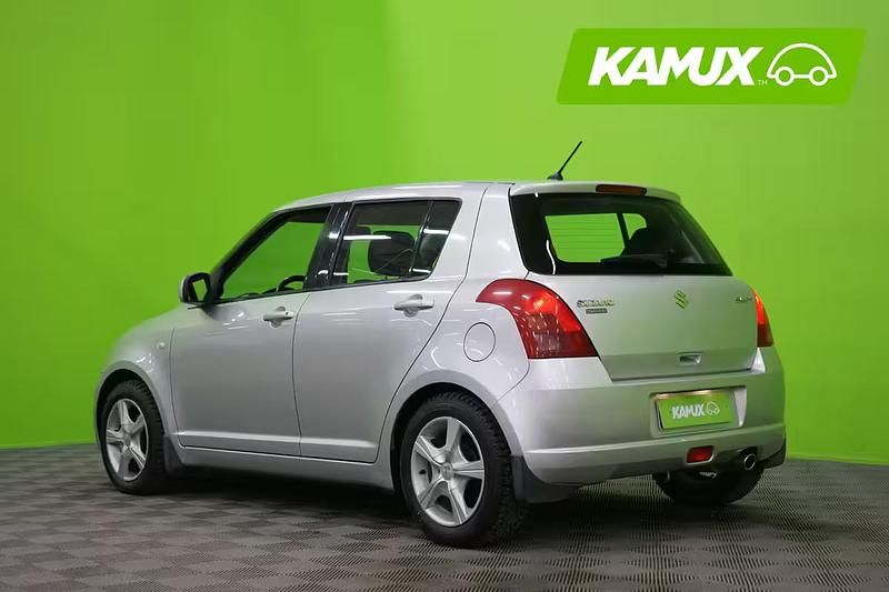 Käytetty Suzuki Swift GL 91 HP (66 kW) 2006 Hopea / harmaa Viistoperä