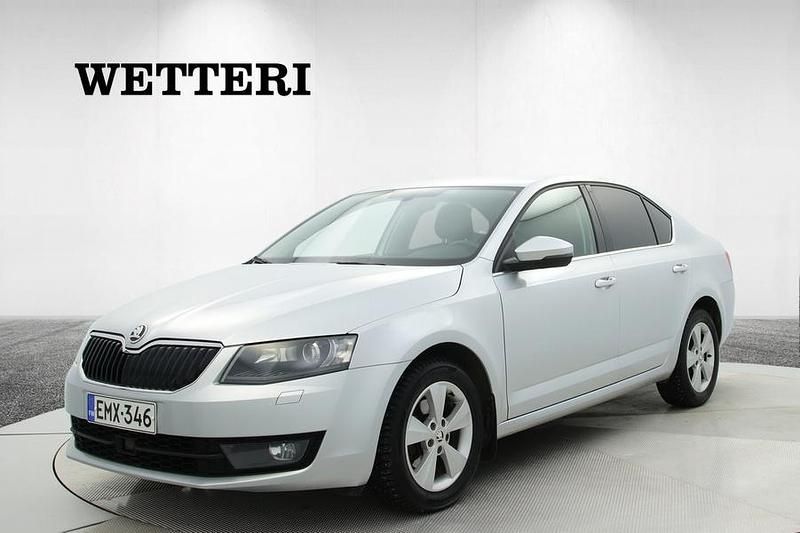 Käytetty Skoda Octavia Elegance 140 HP (102 kW) 2014 Viistoperä