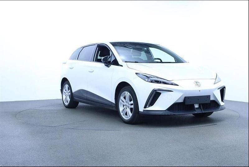 Käytetty MG MG4 EV Luxury 150 kW (204 HP) 2023 Viistoperä