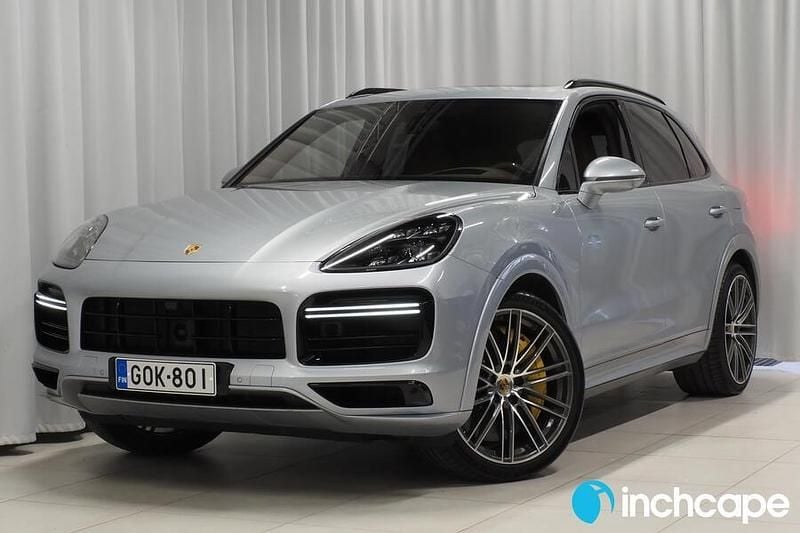 Käytetty 2020 Porsche Cayenne Turbo S Sport Katumaasturi | 97 480 € - Kuva 1/4