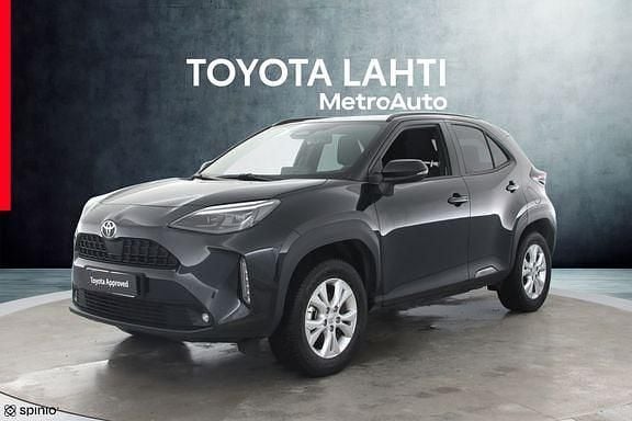 Musta Käytetty 2024 Toyota Yaris Cross Katumaasturi | 28 990 € (Hyvä tarjous) - Kuva 1/4
