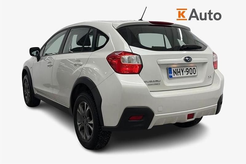 Käytetty Subaru XV 150 HP (110 kW) 2012 Valkoinen Katumaasturi