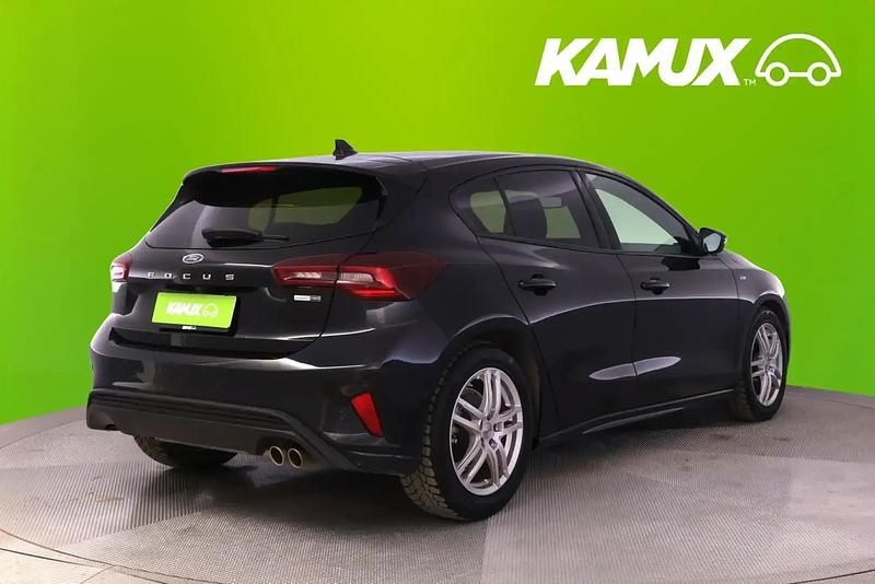 Käytetty Ford Focus ST-Line 158 HP (116 kW) 2022 Musta Sedan