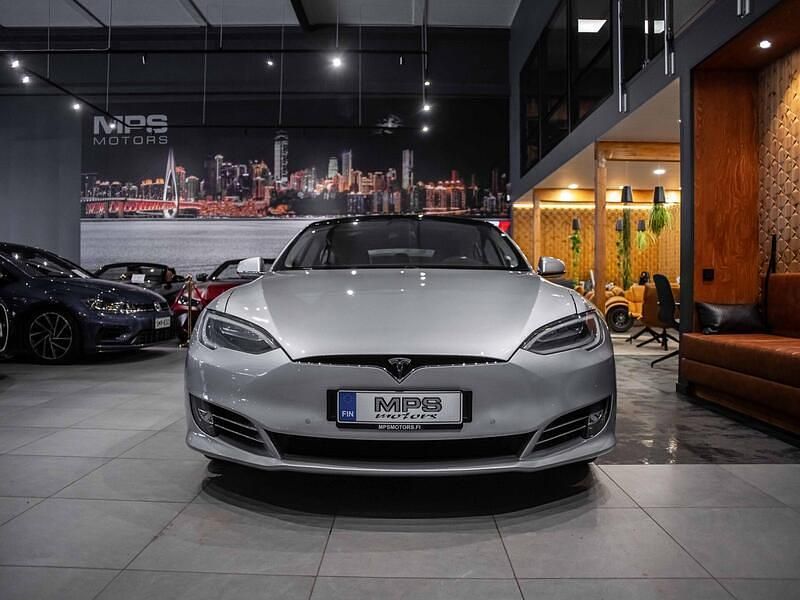 Käytetty Tesla Model S 2018 Harmaa Viistoperä