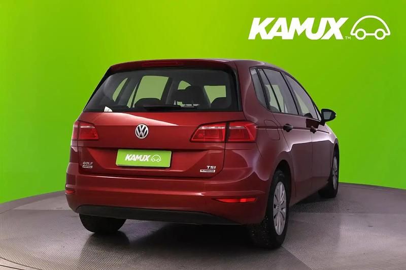 Käytetty VW Golf Sportsvan Trendline 86 HP (63 kW) 2015 Punainen Tila-auto