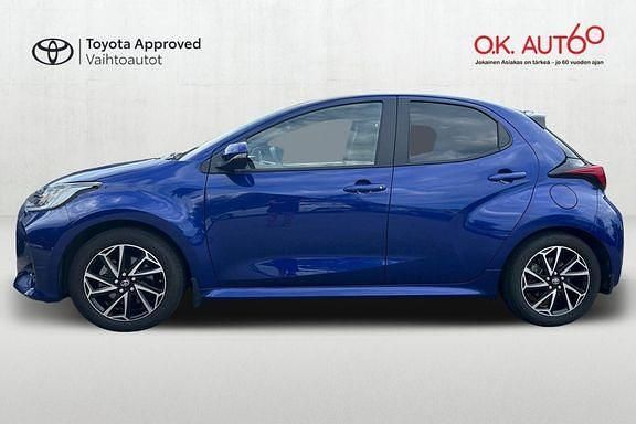 Käytetty Toyota Yaris Style 114 HP (83 kW) 2022 Sininen Viistoperä