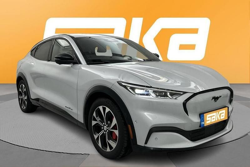 Käytetty 2022 Ford Mustang Mach-E Katumaasturi | 30 900 € (Supertarjous) - Kuva 1/4