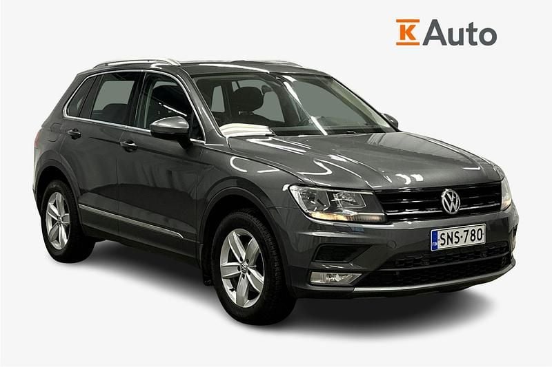 Käytetty VW Tiguan Comfortline 148 HP (108 kW) 2016 Harmaa Katumaasturi