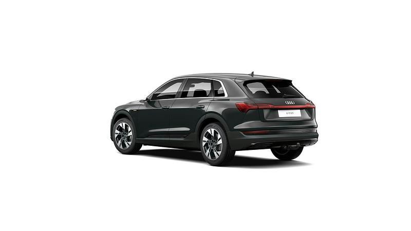 Käytetty Audi e-tron Advanced Plus 300 kW (408 HP) 2023 Harmaa Katumaasturi