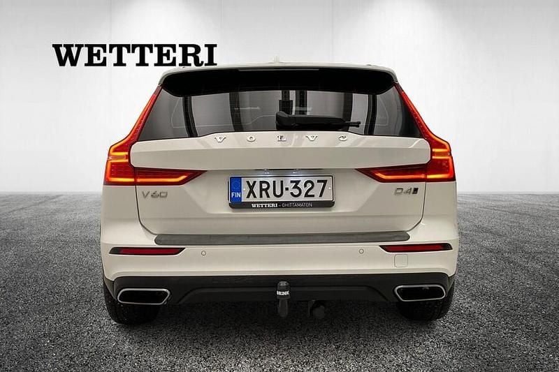 Käytetty Volvo V60 CC 190 HP (139 kW) 2019 Valkoinen Farmari