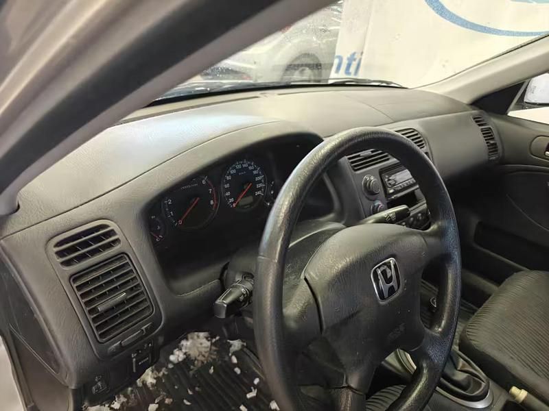 Käytetty Honda Civic 90 HP (66 kW) 2000 Sedan