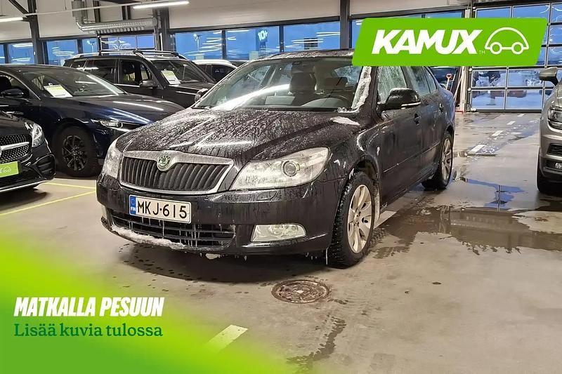 Käytetty Skoda Octavia Elegance 122 HP (89 kW) 2010 Musta Sedan