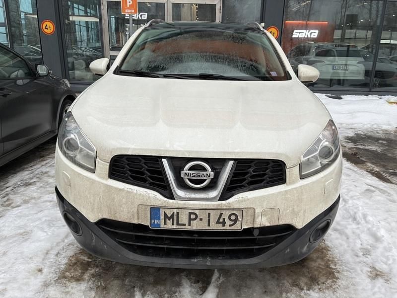 Käytetty Nissan Qashqai +2 Tekna 141 HP (103 kW) 2013 Katumaasturi