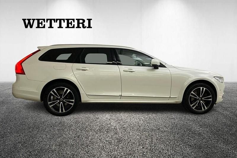 Käytetty Volvo V90 CC Pro 241 HP (177 kW) 2017 Valkoinen Farmari