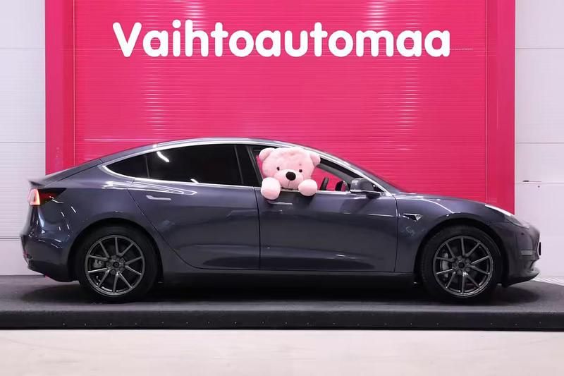Käytetty Tesla Model 3 Long Range AWD 339 kW (462 HP) 2020 Sedan