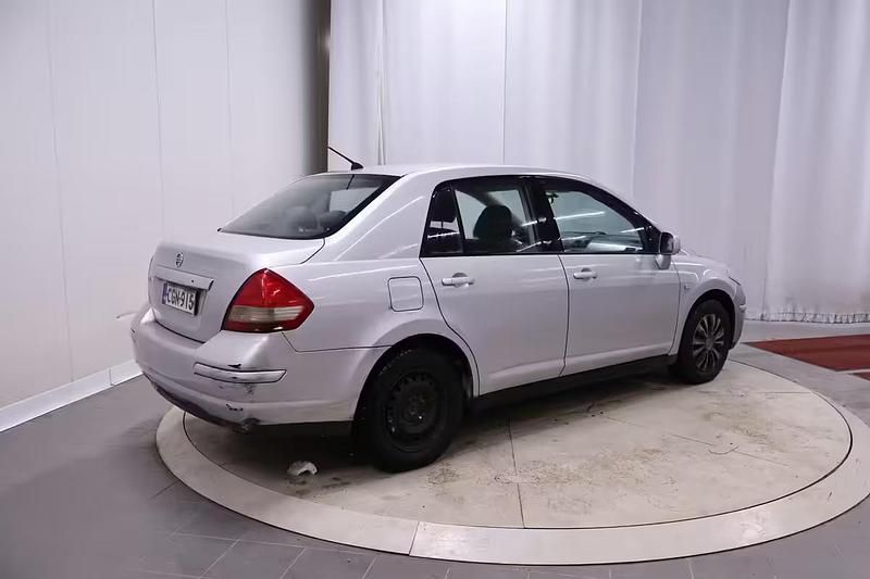 Käytetty Nissan Tiida Acenta 2007