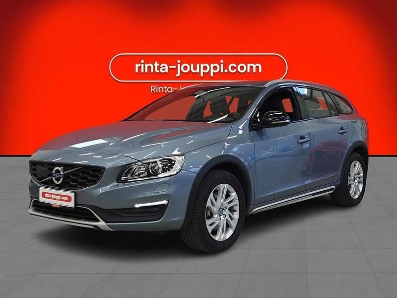 Käytetty 2017 Volvo V60 CC Momentum Farmari | 18 690 € (Supertarjous) - Kuva 1/3
