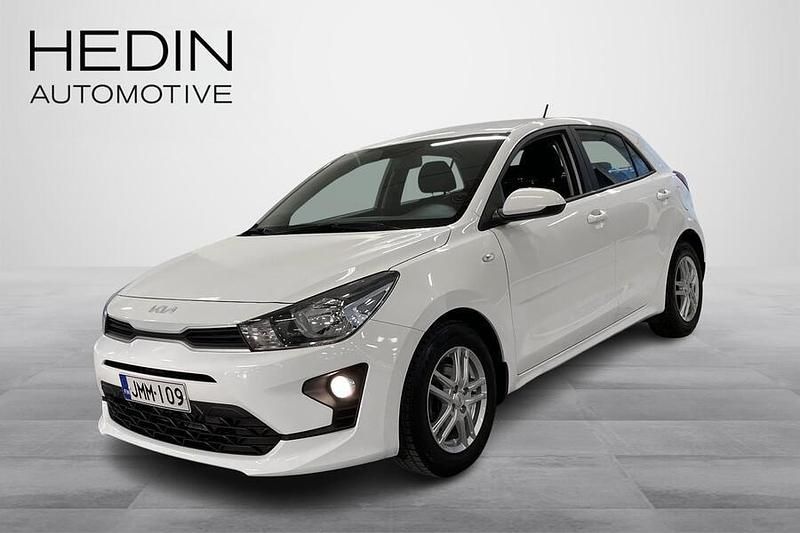 Käytetty Kia Rio LX 101 HP (74 kW) 2022 Valkoinen Viistoperä