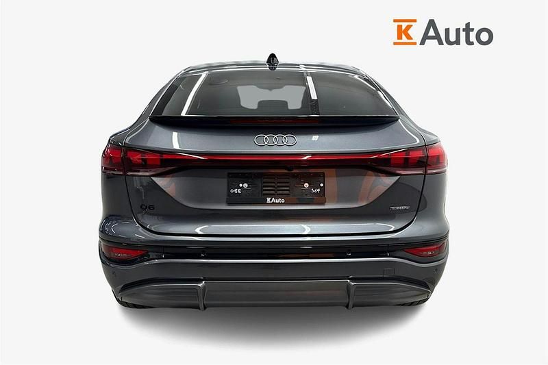 Uusi Audi Q6 Sportback e-tron Design 285 kW (388 HP) 2025 Harmaa Katumaasturi