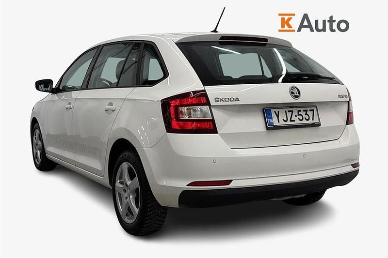 Käytetty Skoda Rapid Ambition 95 HP (69 kW) 2017 Valkoinen Viistoperä