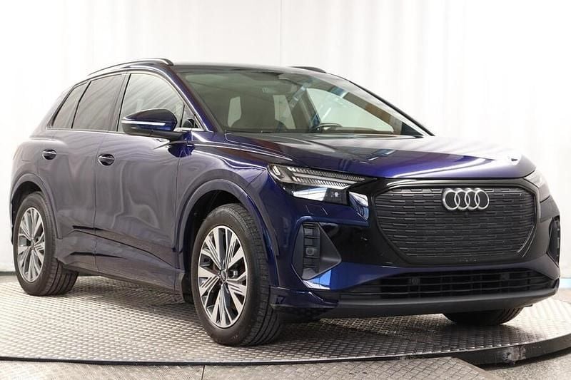 Käytetty Audi Q4 e-tron Comfort 150 kW (204 HP) 2022 Katumaasturi