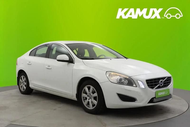Käytetty Volvo S60 Summum 205 HP (150 kW) 2011 Valkoinen Sedan