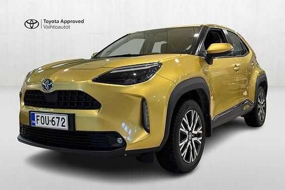 Käytetty Toyota Yaris Cross Active 116 HP (85 kW) 2021 Keltainen Katumaasturi