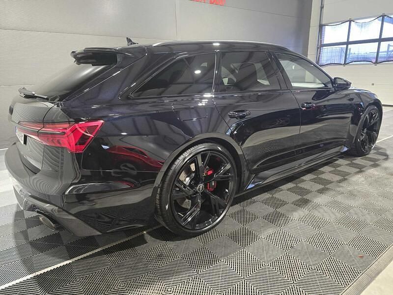 Käytetty Audi RS6 2025 Musta Farmari