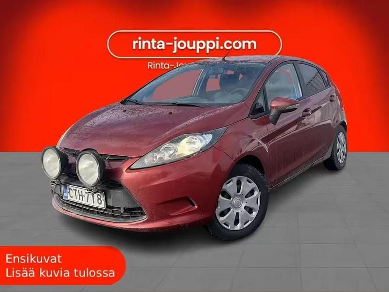 Käytetty Ford Fiesta Titanium 84 HP (61 kW) 2010 Valkoinen Viistoperä