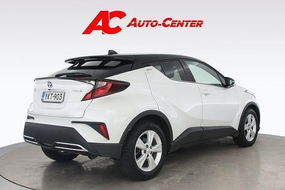 Käytetty Toyota C-HR Edition 184 HP (135 kW) 2022 Valkoinen Katumaasturi