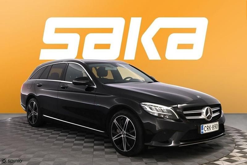 Käytetty Mercedes C300e Avantgarde Edition 320 HP (235 kW) 2020 Farmari