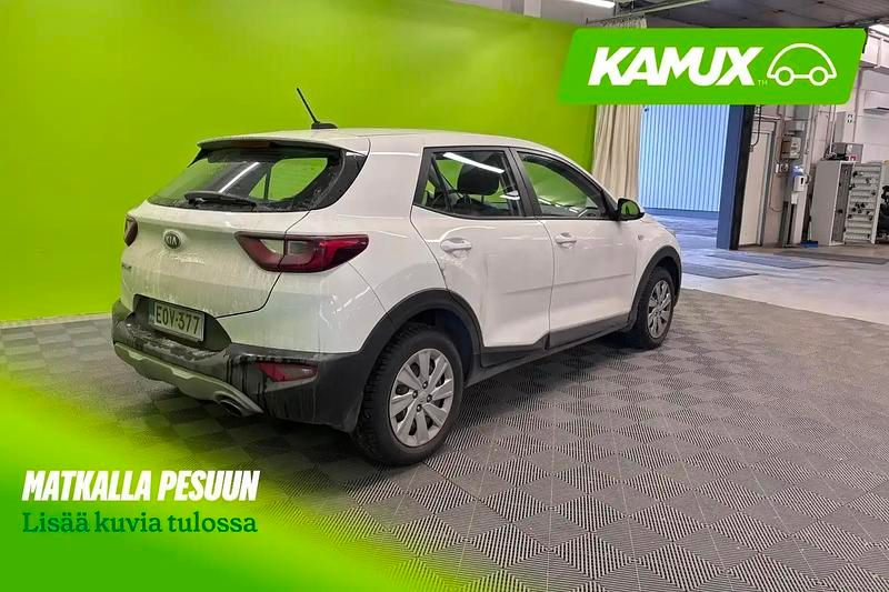 Käytetty Kia Stonic LX 83 HP (61 kW) 2018 Valkoinen Katumaasturi