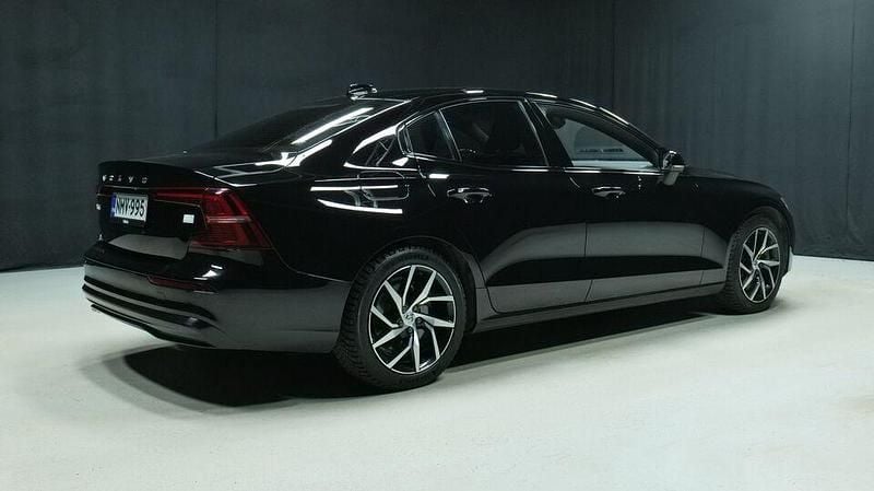 Käytetty Volvo S60 Performance 456 HP (335 kW) 2023 Musta Sedan