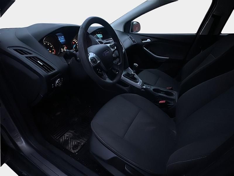 Käytetty Ford Focus Trend 125 HP (91 kW) 2013 Farmari