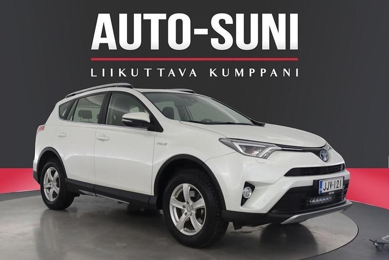 Käytetty Toyota RAV4 Hybrid Active 155 HP (114 kW) 2016 Katumaasturi