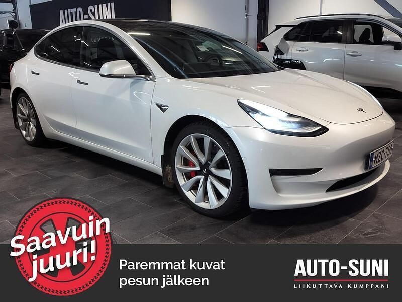 Käytetty 2019 Tesla Model 3 Performance Sedan | 24 890 € (Perustarjous) - Kuva 1/3