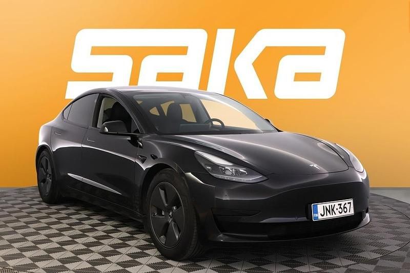 Käytetty 2021 Tesla Model 3 Standard Range Plus Sedan | 22 990 € (Perustarjous) - Kuva 1/3