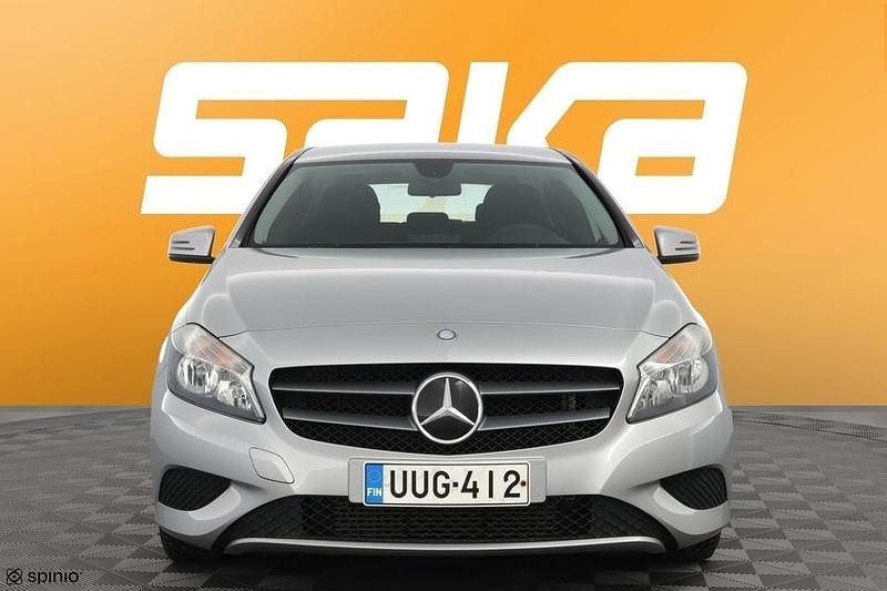 Käytetty Mercedes A180 122 HP (89 kW) 2013 Viistoperä